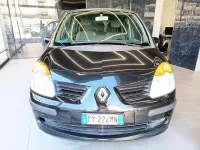 Usata Renault Modus Dynamique 75 CV (55 kW) 2005 Grigio scuro Monovolume