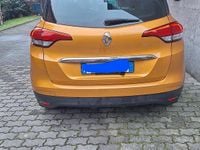 Usata Renault Scénic IV Intens 110 CV (80 kW) 2017 Giallo Monovolume