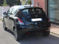 Usata Lancia Ypsilon Gold 69 CV (50 kW) 2016 Nero Utilitaria