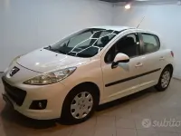 Usata Peugeot 207 Sport 73 CV (53 kW) 2009 Bianco Berlina