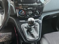 Usata Lancia Ypsilon Silver 69 CV (50 kW) 2014 Bianco Utilitaria