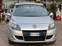 Usata Renault Scénic III 110 CV (80 kW) 2012 Grigio Monovolume