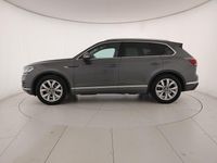 Usata VW Touareg Elegance 231 CV (169 kW) 2021 Silizium grey metallizzato SUV