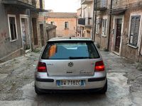 Usata VW Golf IV 101 CV (74 kW) 2001 Grigio Berlina
