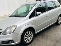 Usata Opel Zafira 105 CV (77 kW) 2006 Argento Monovolume