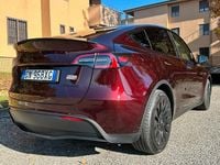 Usata Tesla Model Y Long Range AWD 378 kW (514 CV) 2023 Rosso SUV