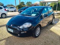 Usata Fiat Punto Street 75 CV (55 kW) 2015 Blu Berlina