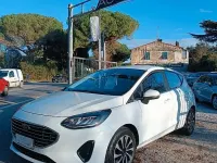 Usata Ford Fiesta 75 CV (55 kW) 2022 Bianco Utilitaria