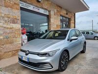 Usata VW Golf VIII Life 116 CV (85 kW) 2022 Grigio Berlina