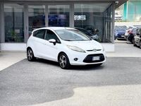 Usata Ford Fiesta 82 CV (60 kW) 2009 Bianco Utilitaria