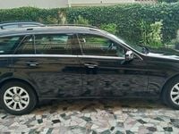Usata Mercedes E200 Elegance 136 CV (100 kW) 2013 Nero Station wagon