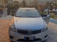 Usata Kia Ceed 90 CV (66 kW) 2010 Grigio Utilitaria