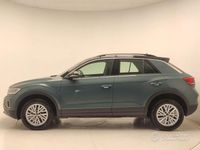 Usata VW T-Roc Life 116 CV (85 kW) 2025 Blu SUV