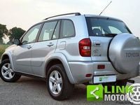 Usata Toyota RAV4 116 CV (85 kW) 2003 Grigio SUV