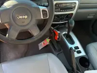 Usata Jeep Cherokee 163 CV (119 kW) 2007 Grigio SUV