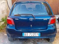 Usata Toyota Yaris 2001 Blu Berlina