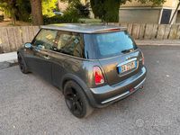 Usata Mini Cooper 116 CV (85 kW) 2004 Grigio Utilitaria