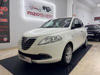 Usata Lancia Ypsilon 95 CV (69 kW) 2013 Bianco Utilitaria