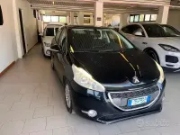 Usata Peugeot 208 Allure 115 CV (84 kW) 2013 Nero Utilitaria