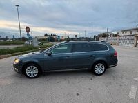 Usata VW Passat 105 CV (77 kW) 2011 Grigio Station wagon