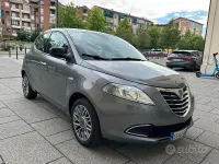 Usata Lancia Ypsilon Platinum 69 CV (50 kW) 2013 Grigio Utilitaria