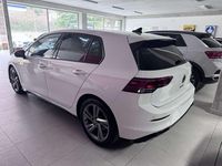 Usata VW Golf VIII R-line 131 CV (96 kW) 2022 Bianco Berlina