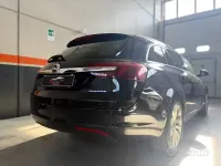 Usata Opel Insignia Cosmo 140 CV (102 kW) 2015 Nero Station wagon