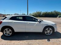 Usata Mercedes GLA200 136 CV (100 kW) 2015 Bianco SUV