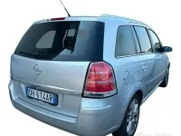 Usata Opel Zafira Cosmo 120 CV (88 kW) 2007 Grigio Monovolume