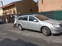 Usata Opel Astra 90 CV (66 kW) 2008 Grigio Station wagon