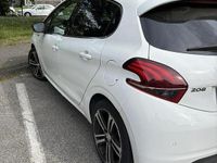 Usata Peugeot 208 GT-line 120 CV (88 kW) 2018 Utilitaria