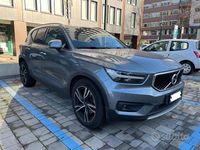 Usata Volvo XC40 Momentum 190 CV (139 kW) 2018 Grigio SUV