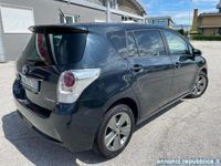 usata Toyota Avensis Verso 1.6 D-4D Active 7 posti Zugliano