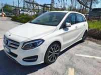 Usata Mercedes B180 109 CV (80 kW) 2017 Bianco Utilitaria