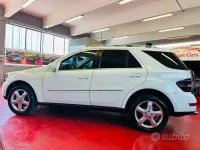 Usata Mercedes ML320 Premium 224 CV (164 kW) 2009 Bianco SUV