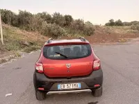 Usata Dacia Sandero Stepway 90 CV (66 kW) 2013 Rosso Berlina