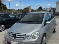 Usata Mercedes B180 140 CV (102 kW) 2005 Nero Monovolume
