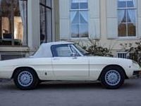 Usata Alfa Romeo Spider Veloce 132 CV (97 kW) 1977 Beige Cabrio
