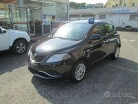 Usata Lancia Ypsilon Gold 69 CV (50 kW) 2017 Nero pastello Utilitaria