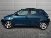 Usata Lancia Ypsilon Gold 69 CV (50 kW) 2016 Blu met. Utilitaria