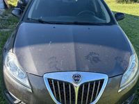 Usata Lancia Delta 120 CV (88 kW) 2009 Grigio Utilitaria