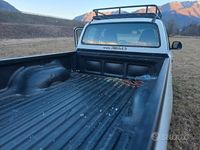 Usata Toyota HiLux 2005 Bianco Pick-up