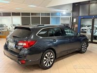Usata Subaru Outback 149 CV (109 kW) 2016 Grigio Station wagon