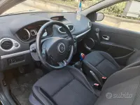 Usata Renault Clio III 75 CV (55 kW) 2009 Nero Berlina
