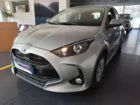 Usata Toyota Yaris Business Edition 72 CV (52 kW) 2023 Argento Utilitaria