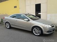 Usata Opel Astra Cabriolet 150 CV (110 kW) 2008 Grigio Cabrio