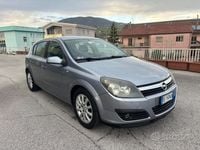Usata Opel Astra Cosmo 101 CV (74 kW) 2006 Blu Berlina