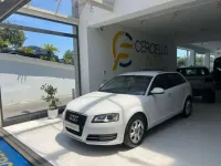 Usata Audi A3 Ambition 105 CV (77 kW) 2010 Bianco pastello Utilitaria