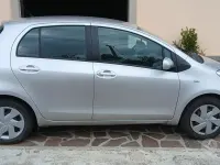 Usata Toyota Yaris Sol 87 CV (63 kW) 2008 Grigio Utilitaria