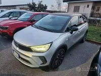 Usata Opel Crossland Elegance 131 CV (96 kW) 2024 Grigio SUV